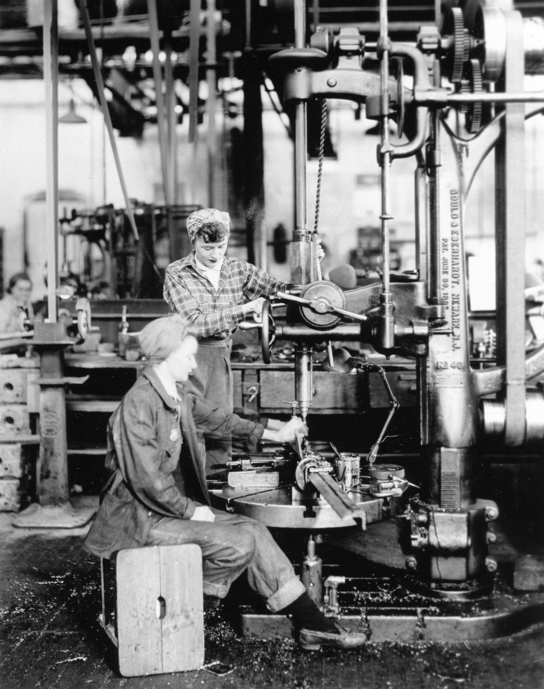 women-factory-workers-in-jefferson-county