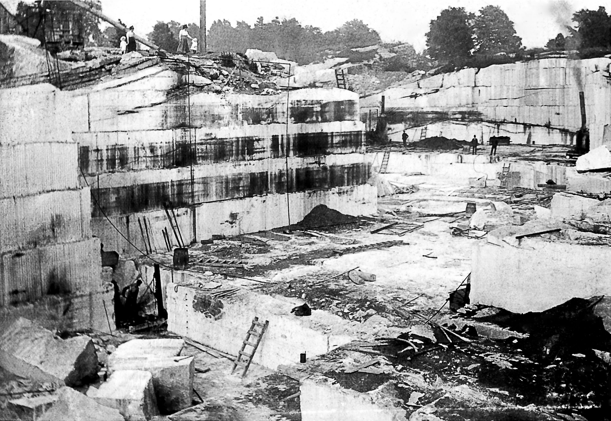 marble-quarry-in-gouverneur